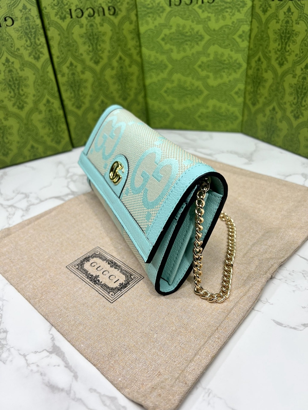 グッチ財布コピー背面デザイン